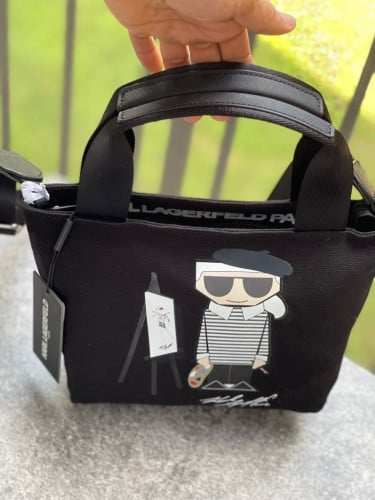 شنطة ماركة كارل ليقارفيلد