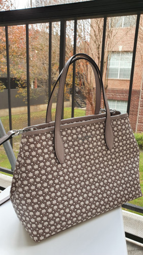 شنطة ماركة كيت سبيد