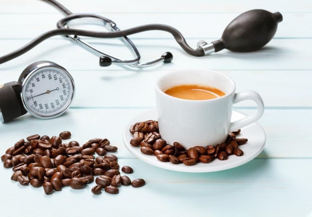 أضرار الإكثار من القهوة وكيف تحمي نفسك منها