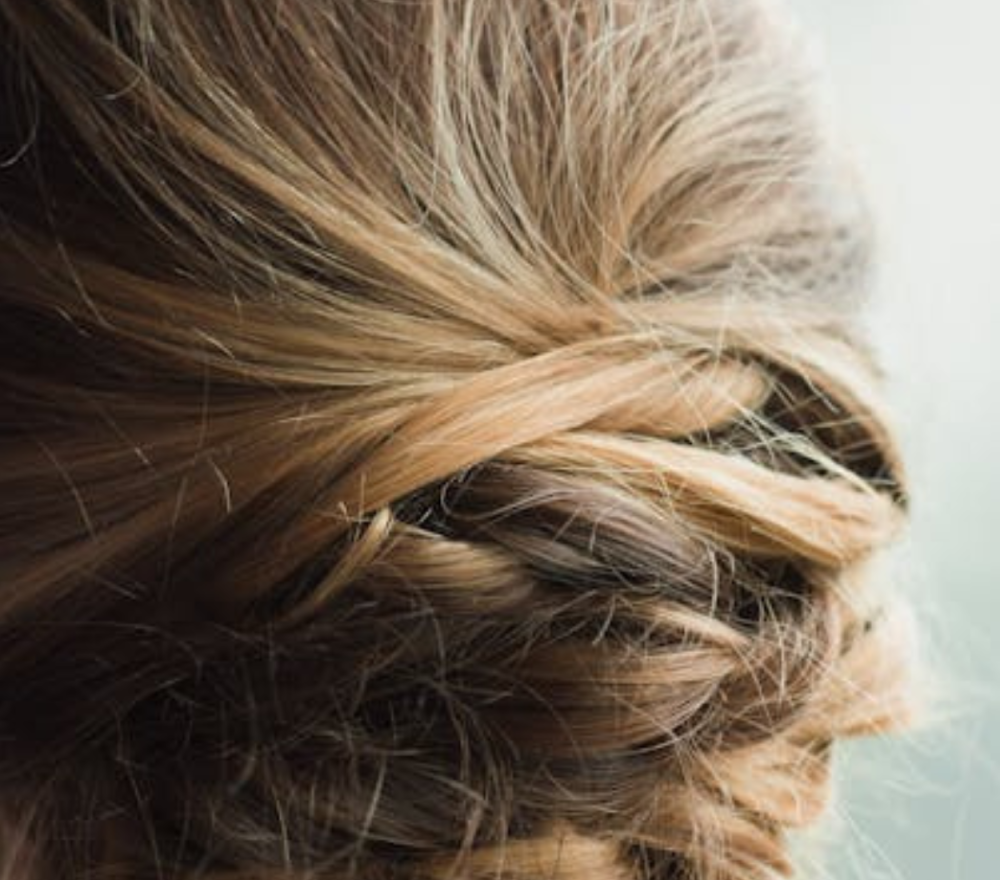 طرق الحفاظ على الشعر وتطويله