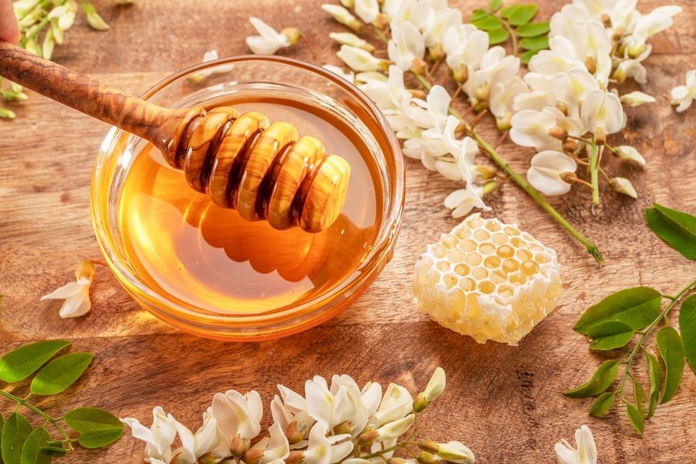 فوائد عسل الطلح