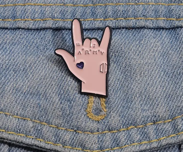pins JK