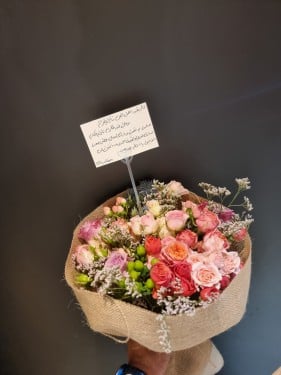 باقة ورد 10100