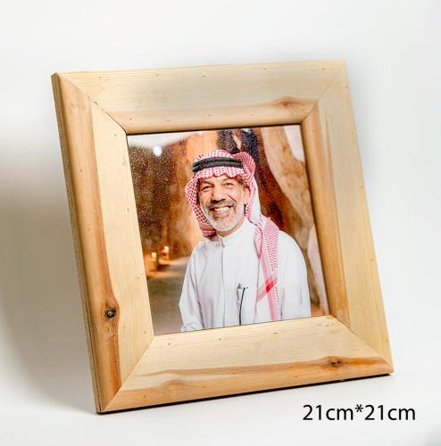 طباعة صورة بإطار خشبي مربع