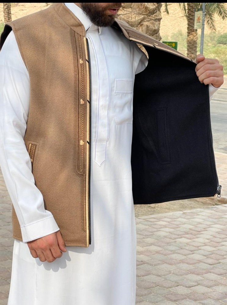لون بني