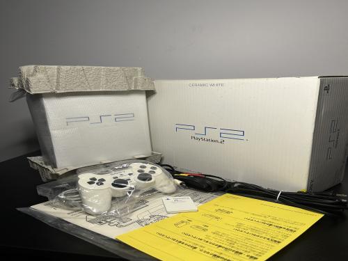 ابيض PlayStation 2 فات
