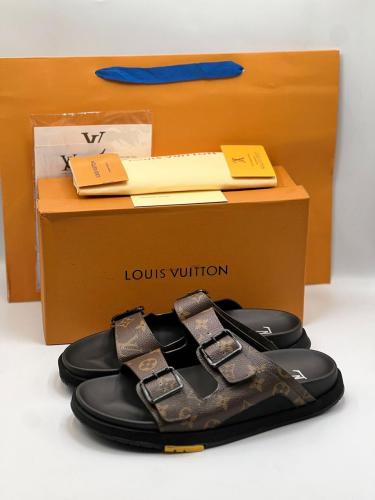 صندل LV بني
