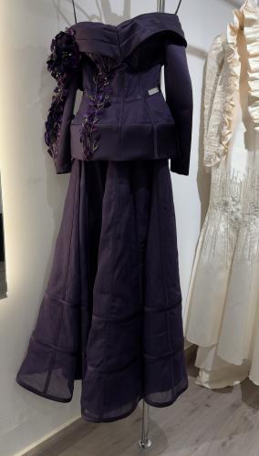 فستان ليلكي مميز من قماش التفتة والجازار الفاخر