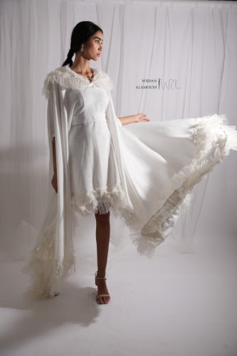 جلابية راقية من قماش اللينن مزينة بقطعة قماش مميزة