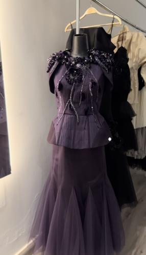 فستان راقي من قماش التفته والتل الموف