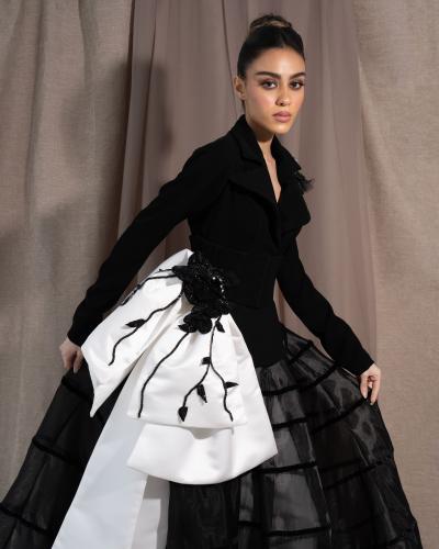 فستان جذاب ومميز من قماش الكريب والاورقنزا التركي الفاخر