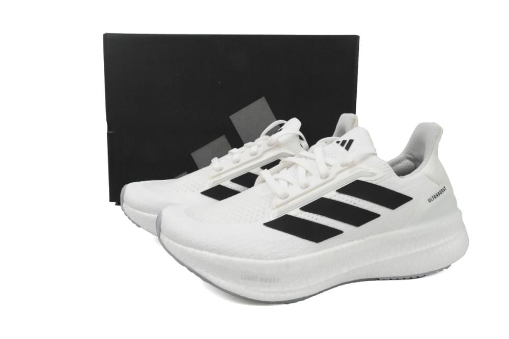 حذاء الترا بوست 5X