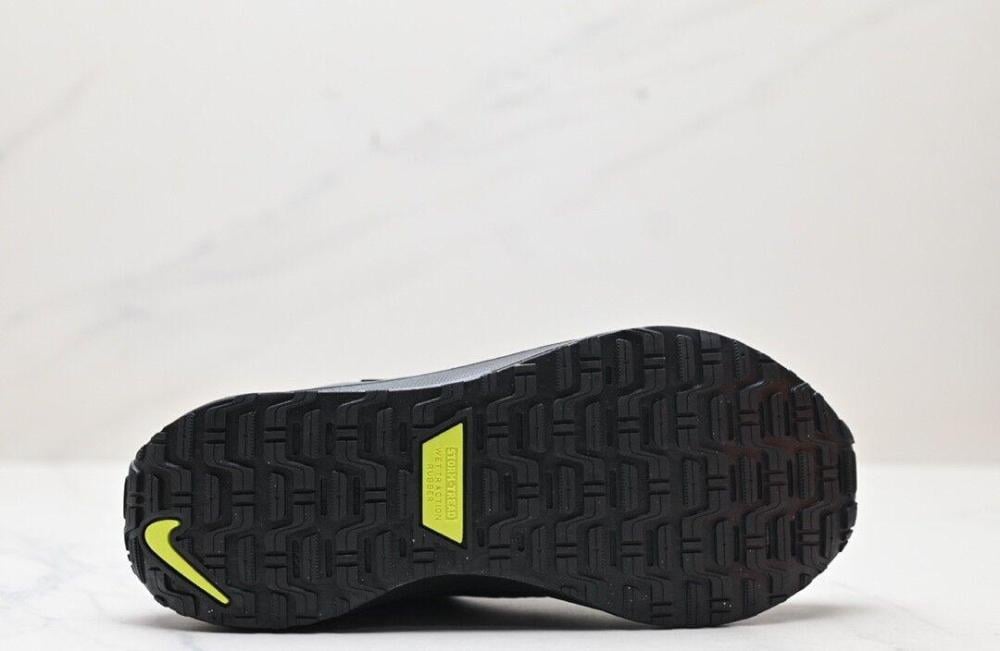 حذاء نايك زوم اكس Nike React x