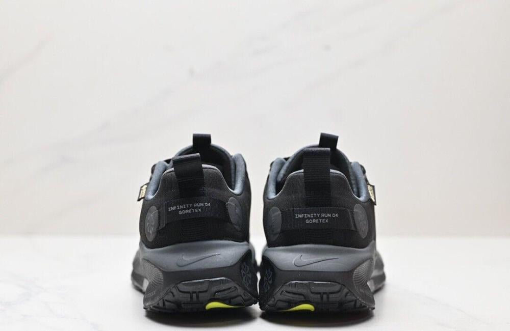 حذاء نايك زوم اكس Nike React x