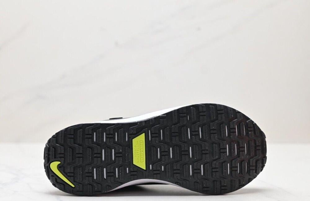 حذاء نايك زوم اكس Nike React x