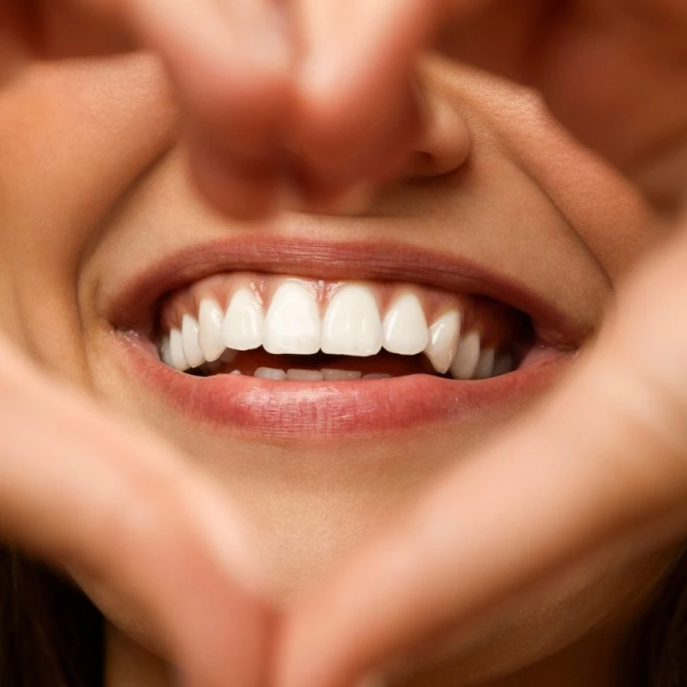 تجميل الأسنان لإبتسامة مشرقة و صحة أفضل