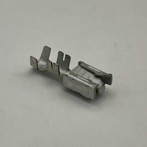 بنات فيش دلفي 46 امبير و علبة فيوز فردي 0.5-6 ملي (20-12 قيج)