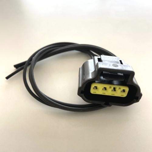 فيش حساس تويوتا TPS ( أصلي) مع أسلاك تكسل ١٨قيج/٠.٧٥ ملي