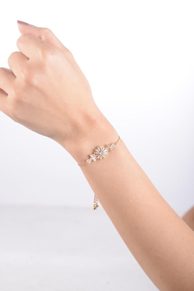 أسوارة نسائية لون ذهبي من لادون