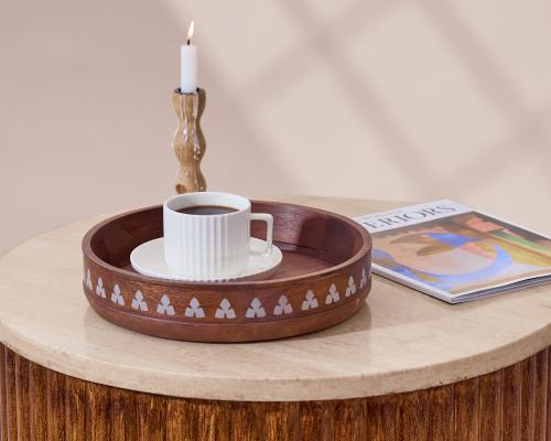 وعاء قطعه واحدة وسط