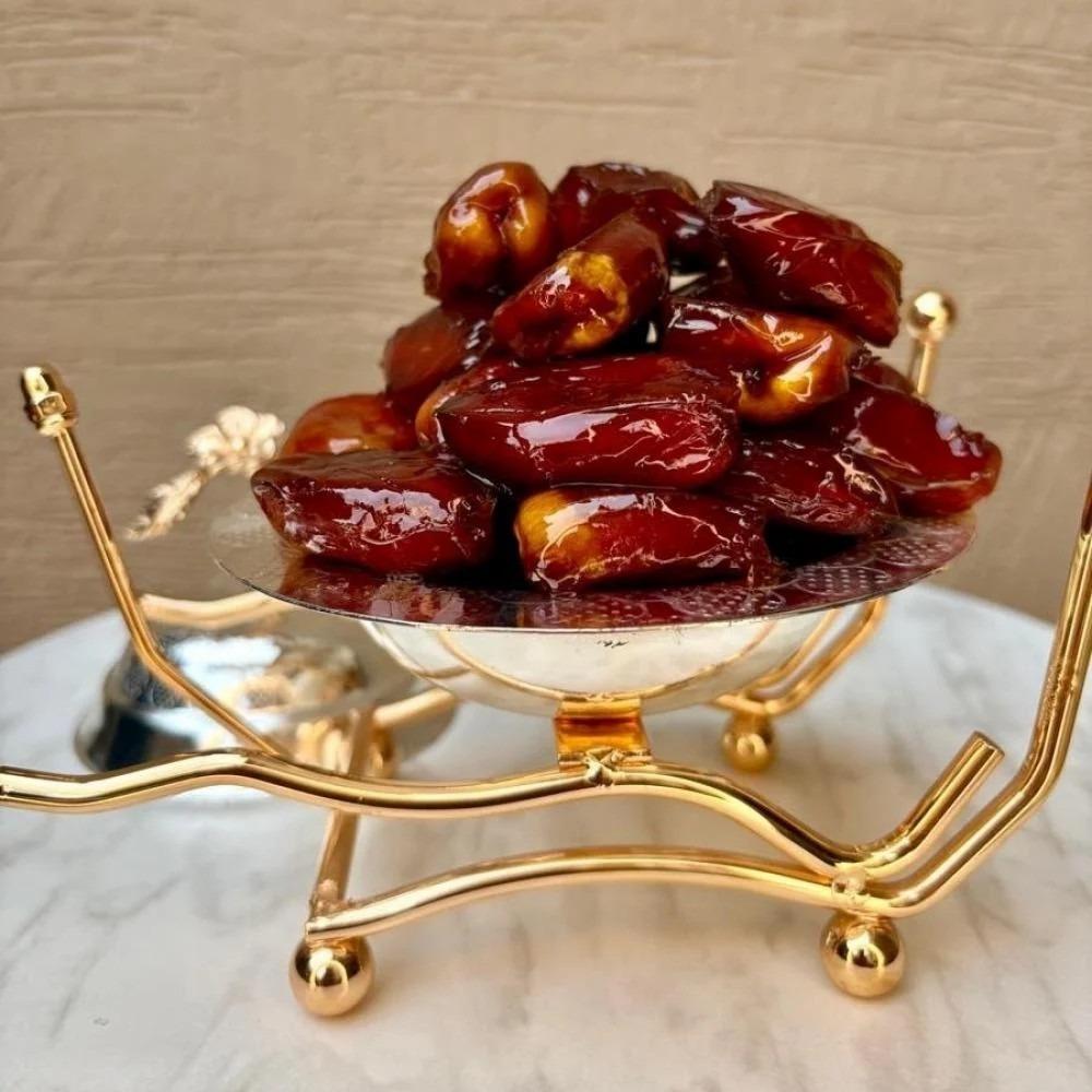 تمور سعودية فاخرة متنوعة عالية الجودة من بلح القصيم