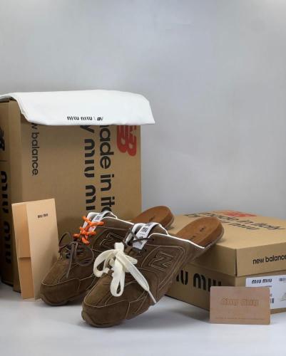 【超希少❗️】miumiu new balance 530 SL ブラウン　40 New Balance 530 SL Miu Miu Ecru (femme) - Style 5E165E-Z5O