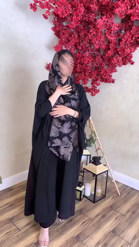 عبايه قصة بشت +طرحه مشجره يمكنك طلب طرحه اسود ساده...