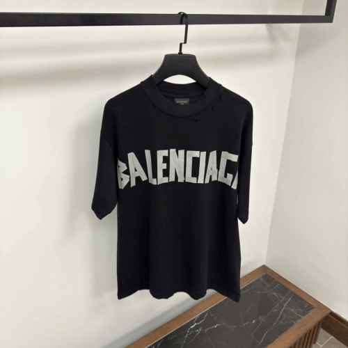 تيشيرت BALENCIAGA اسود اوفر سايز