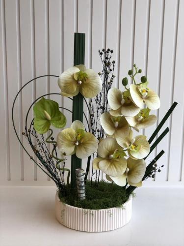 فازة بالورد