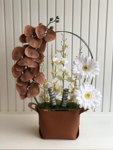 فازة بالورد