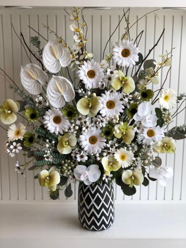 فازة بالورد