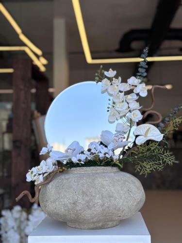 فازة بالورد