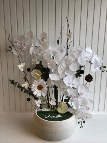 فازة بالورد