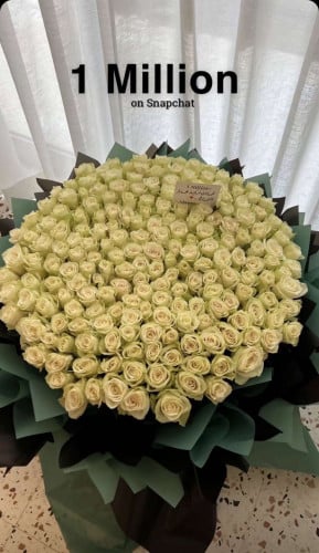 Giant white rose bouquet
