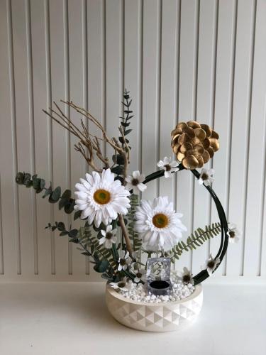 فازة بالورد