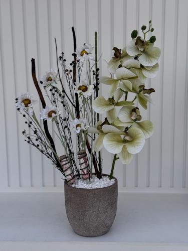 فازة بالورد