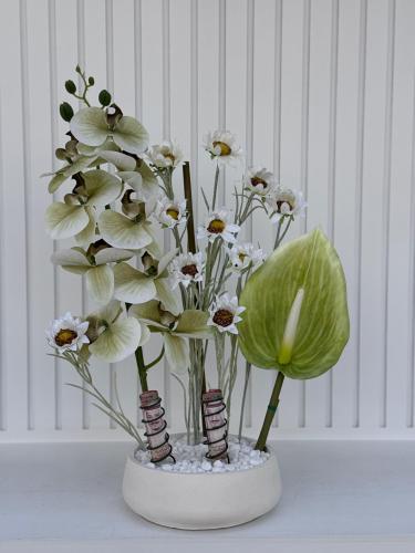 فازة بالورد