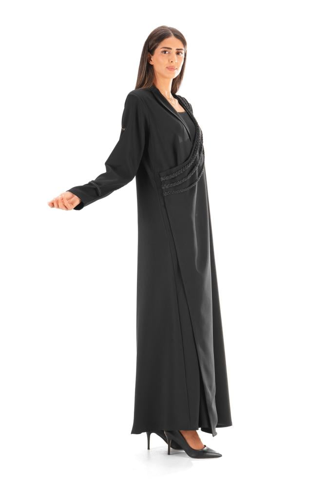 عباية بليزر سوداء كريب زينت بثلاث جدائل - Turaath