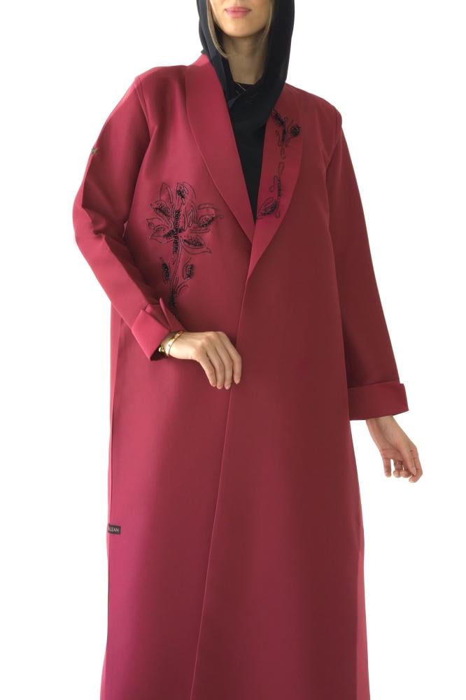 عباية بليزر حمراء  تفته مطرزة تطريز ناعم - Rosabelle II