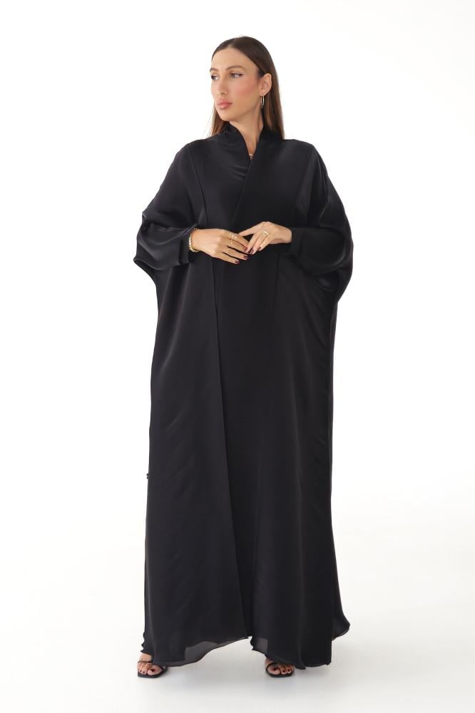 Luxury silk black abaya with a luxurious and elegant bisht