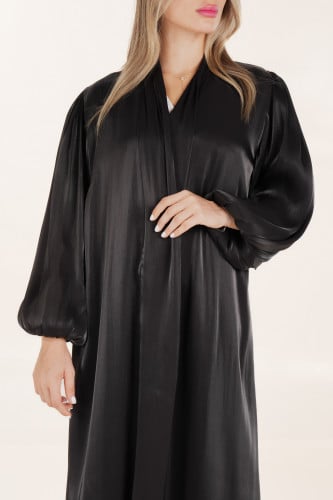 عباية سوداء لف ناعمة وفاخرة - Silky Abaya