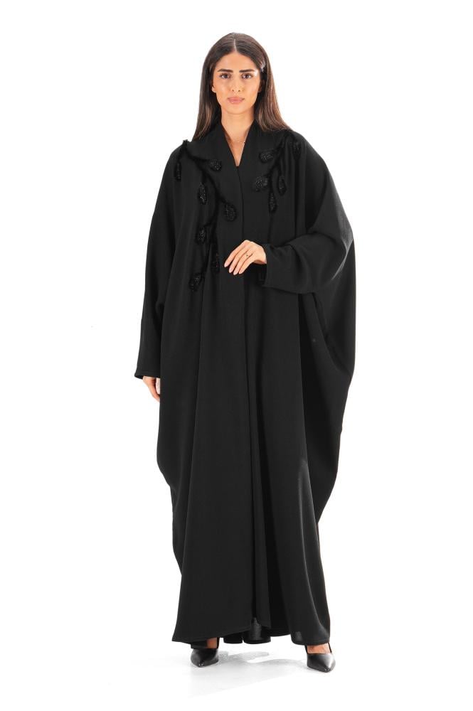 عباية سوداء كريب بقصة بشت بتطريز فاخر