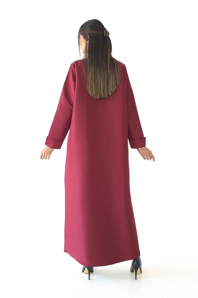 عباية بليزر حمراء  تفته مطرزة تطريز ناعم - Rosabelle II