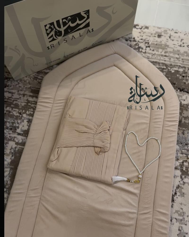 طقم مخملي الباليسة