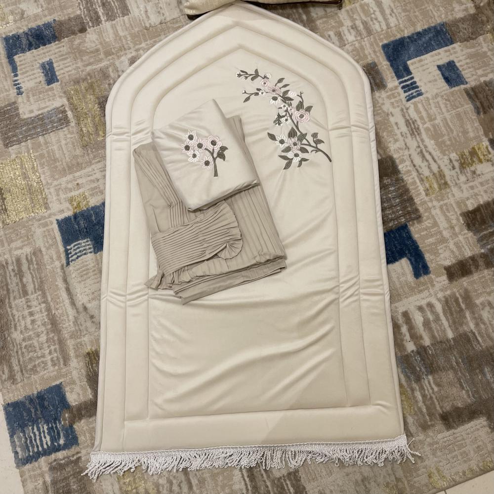طقم صلاة +بيت مصحف