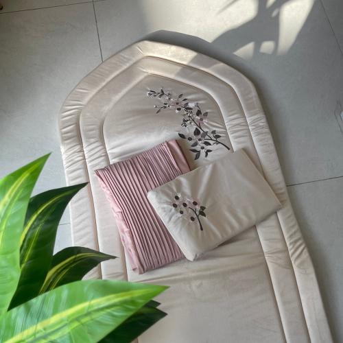 طقم صلاة +بيت مصحف