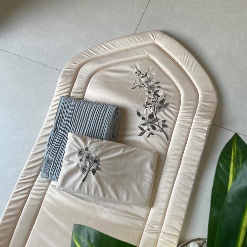 طقم صلاة +بيت مصحف