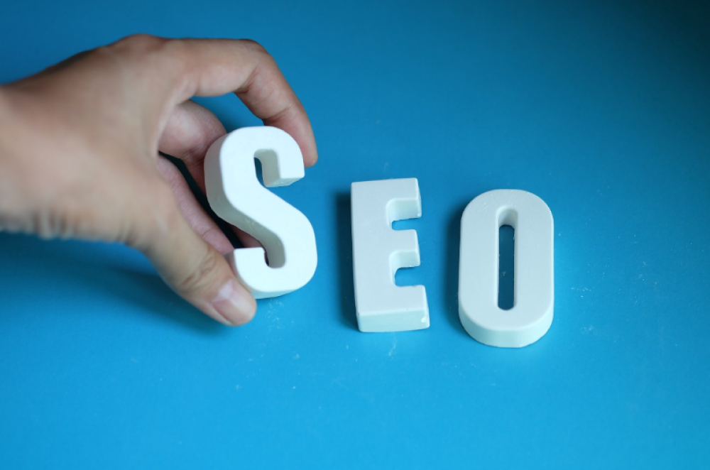 الدليل الشامل حول تحسين محركات البحث (SEO)