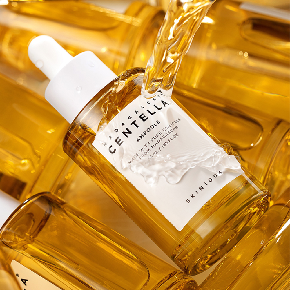 سيروم الوجه بعشبة السينتيلا للترطيب اليومي من سكين 1004 - 55 مل