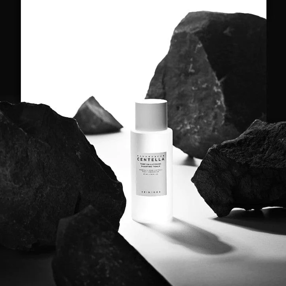 تونر تفتيح البشرة بخلاصة سنتيلا مدغشقر 210 مل - سكين 1004